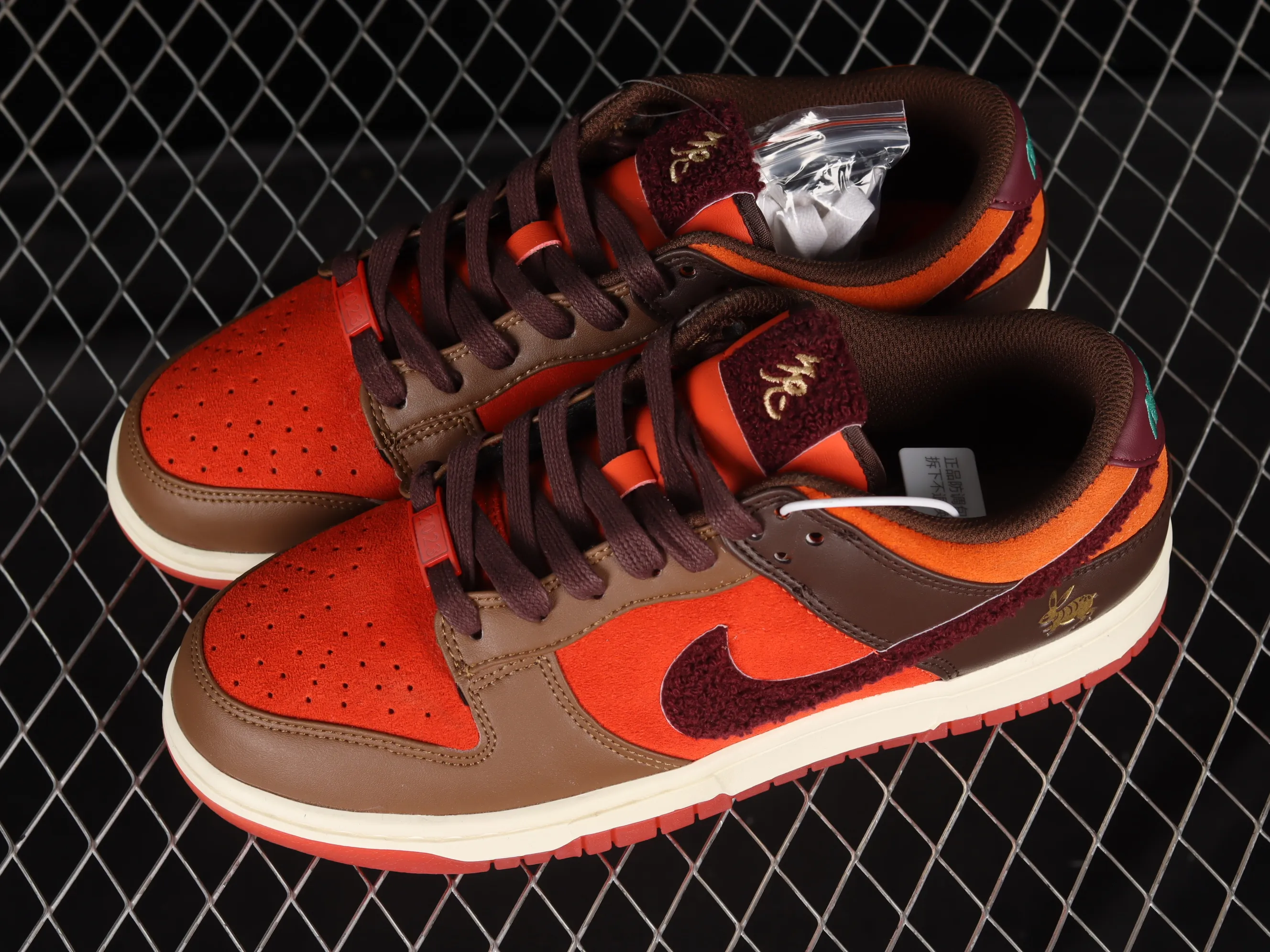 All Categories Nk SB Dunk Series Nk SB Dunk Low Low-top sneakers Cost-effective version Nk Dunk Low "Year of the Rabbit" Year of the Rabbit limited edition Rabbit theme SB low-top sports and leisure sneakers FD4203-661